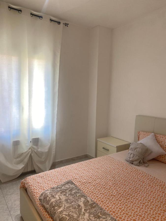 La Casa Del Giglio Hotell Albenga Eksteriør bilde